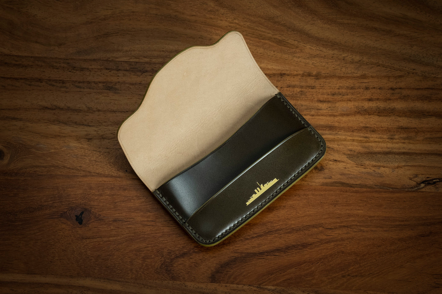 Olive Shinki Shell Cordovan Card Case