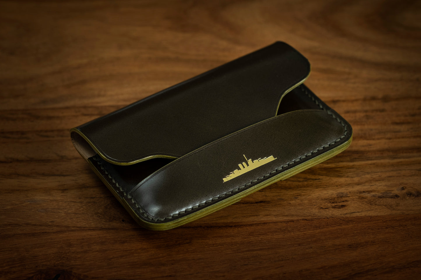 Olive Shinki Shell Cordovan Card Case