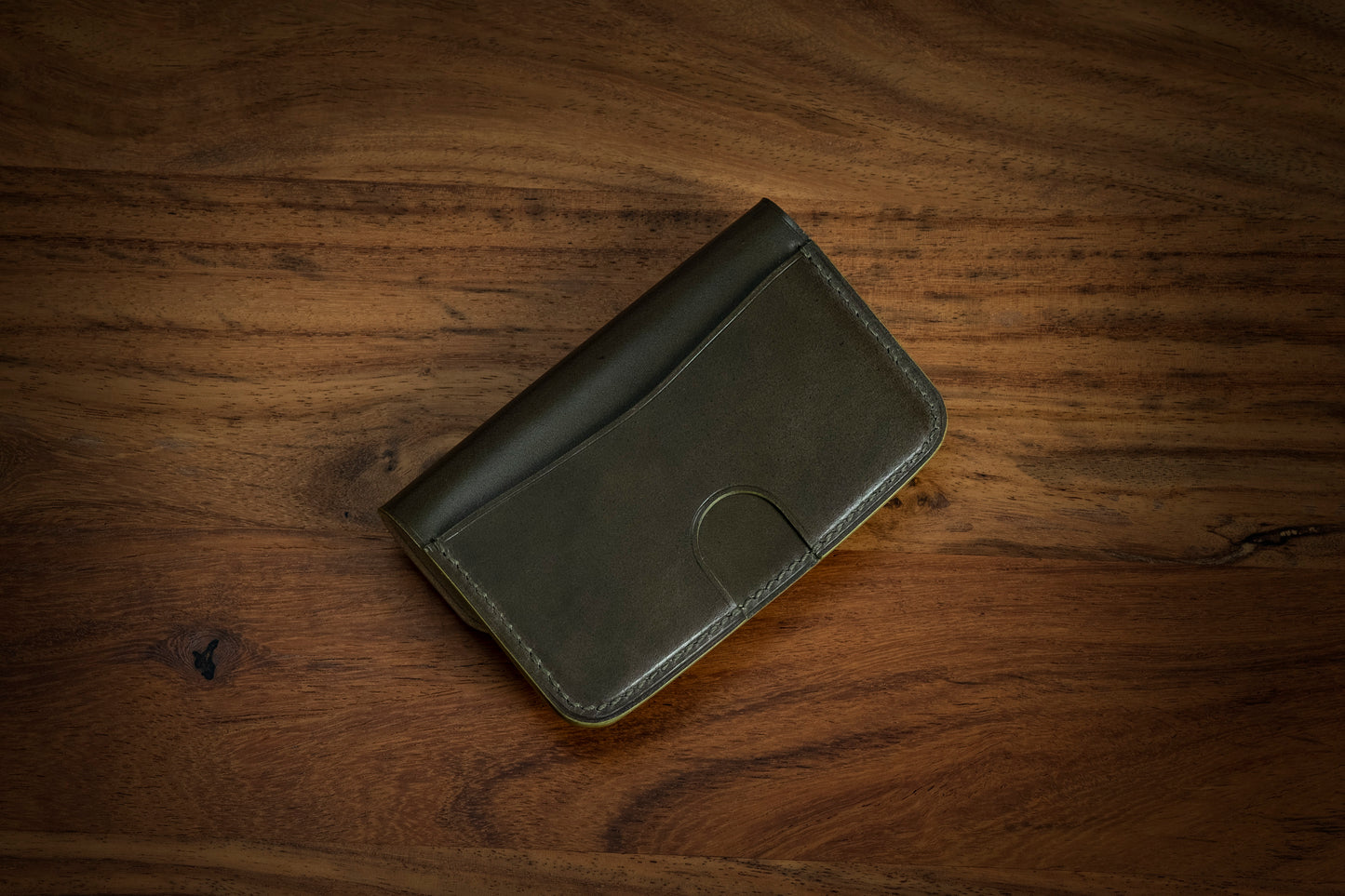 Olive Shinki Shell Cordovan Card Case