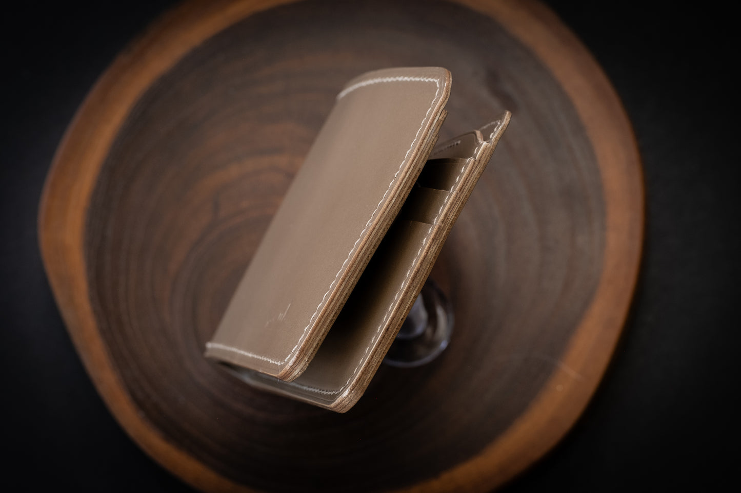 Sample Sale Bifold, Taupe